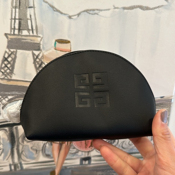 Givenchy beauty bag - Picture 2 of 6